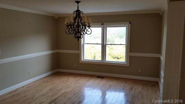 422 Crooked Creek Road - Photo 8