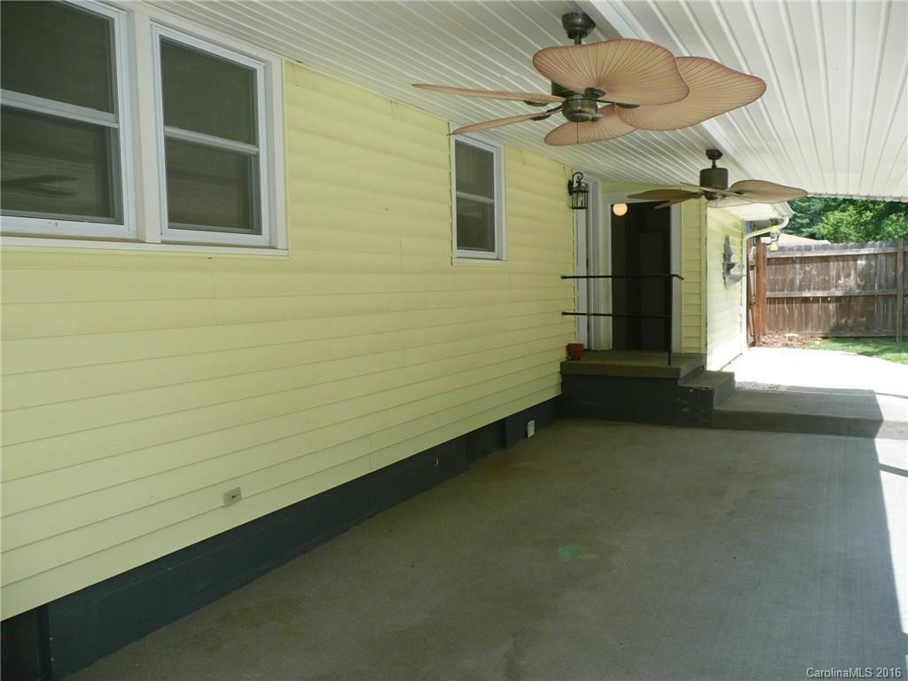 9 Pershing Road - Photo 13
