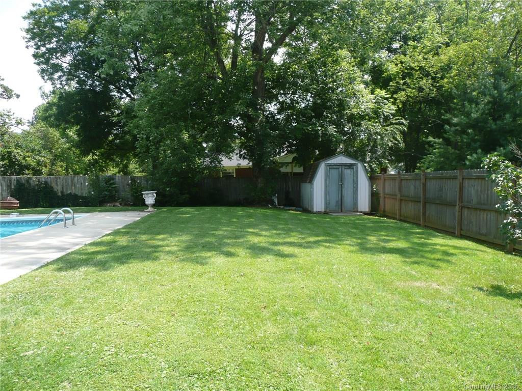 9 Pershing Road - Photo 4