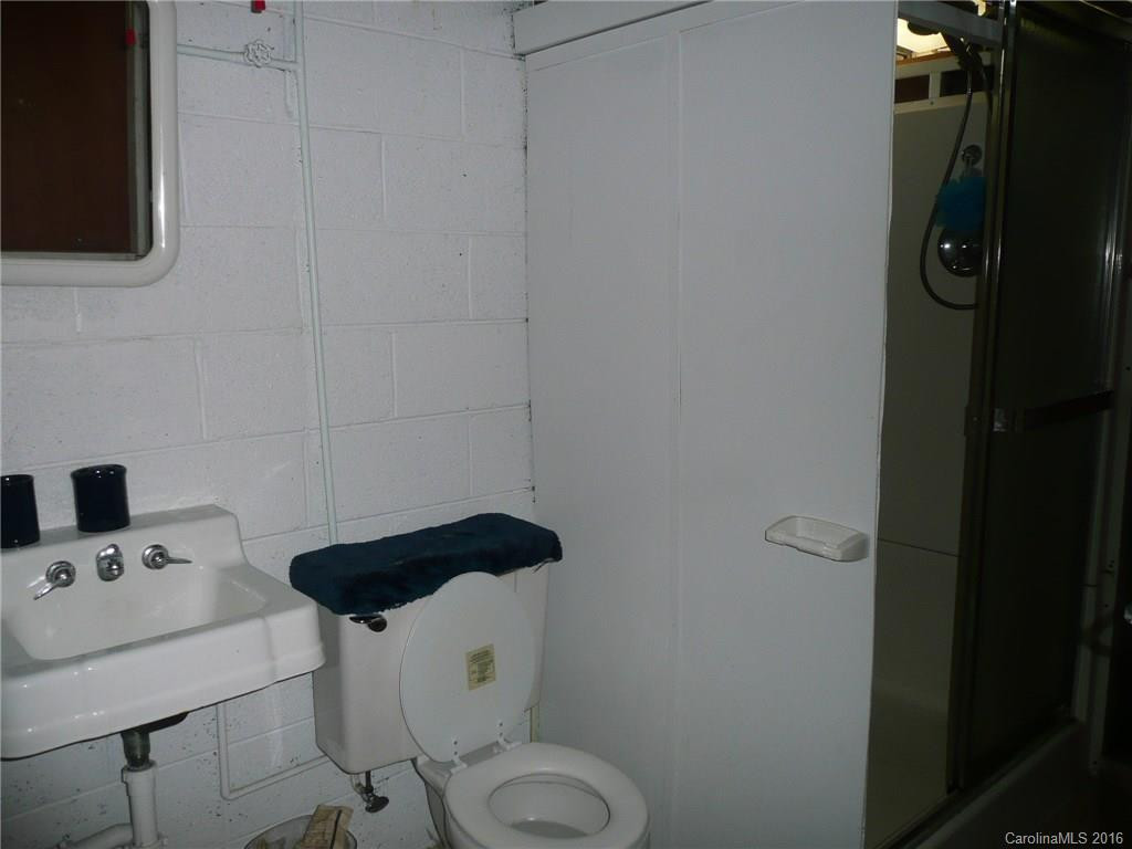 9 Pershing Road - Photo 10