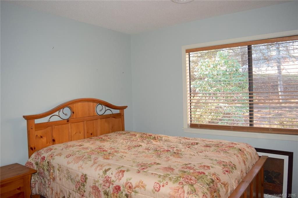 1309 Apple Lane - Photo 10