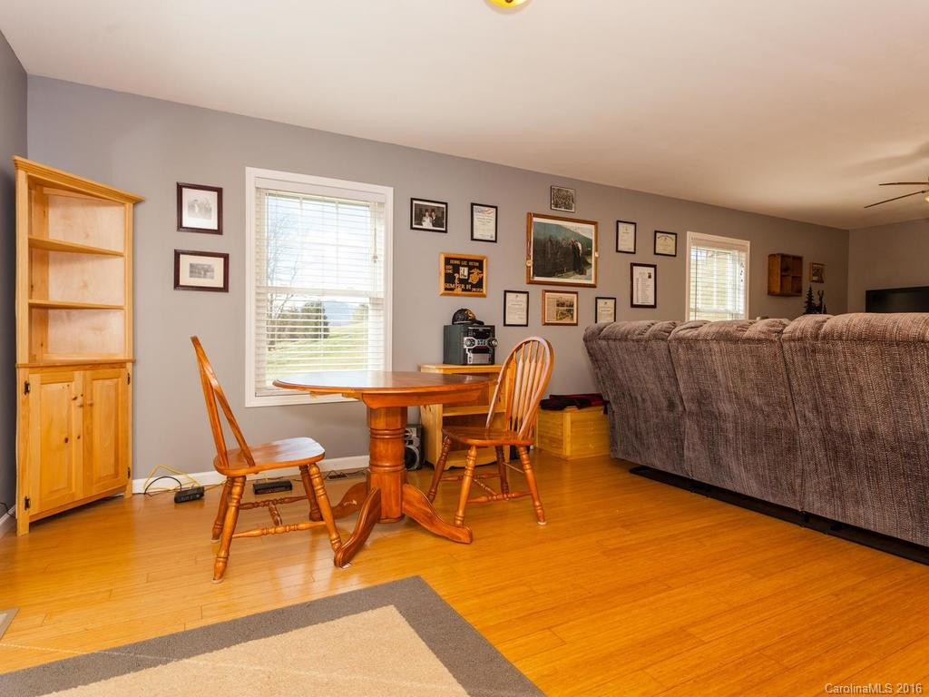 24 Overlook Drive - Photo 7