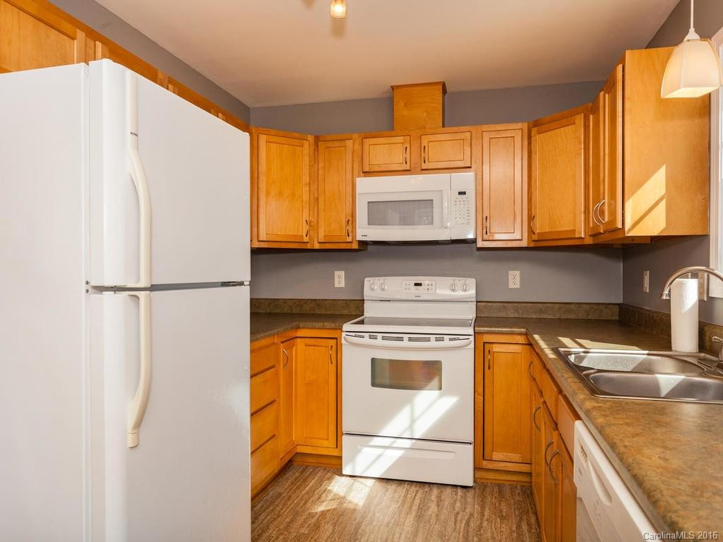 24 Overlook Drive - Photo 9