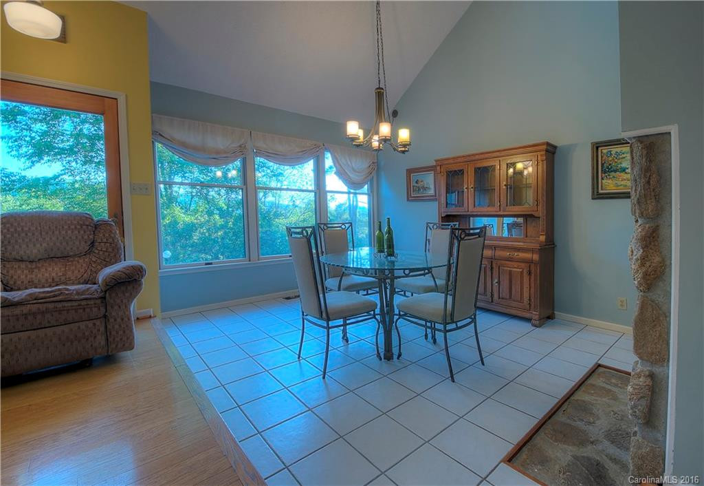 206 Robertson Street - Photo 12