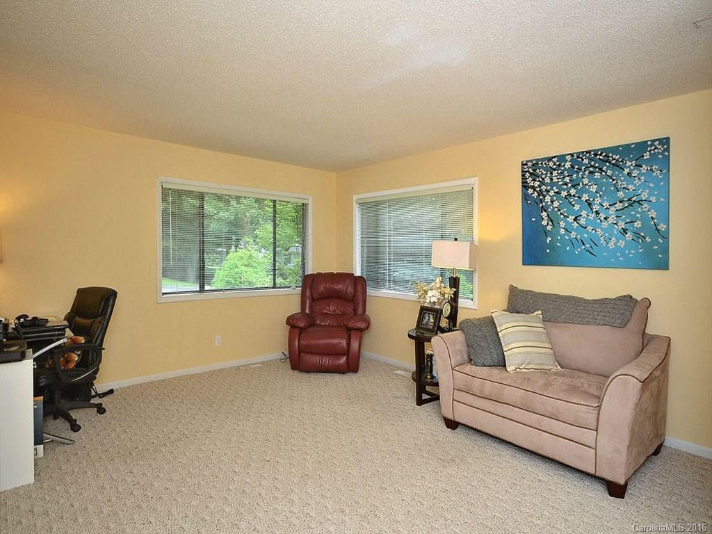 112 Woodhaven Drive - Photo 17