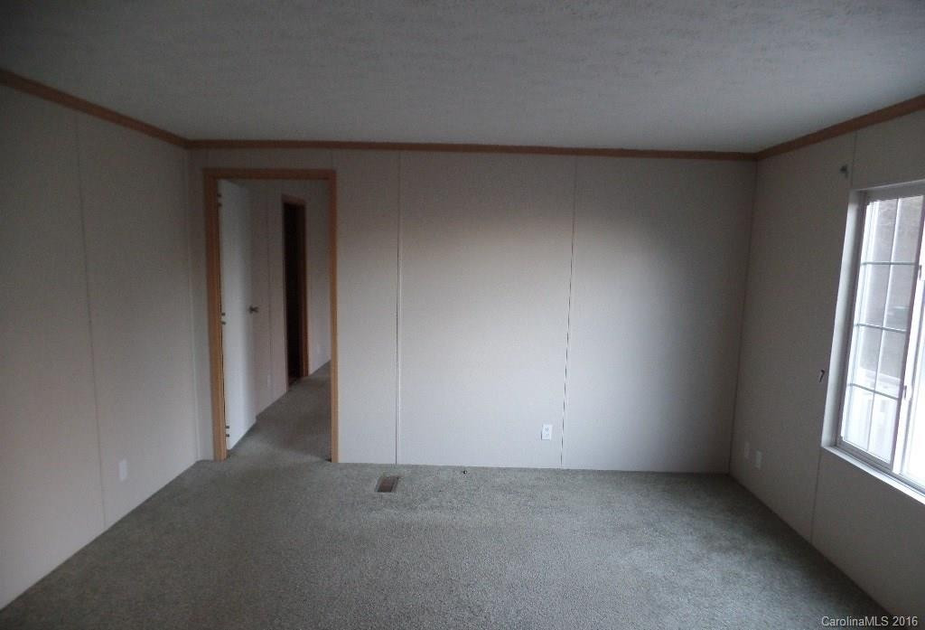 118 Reeves Road - Photo 5