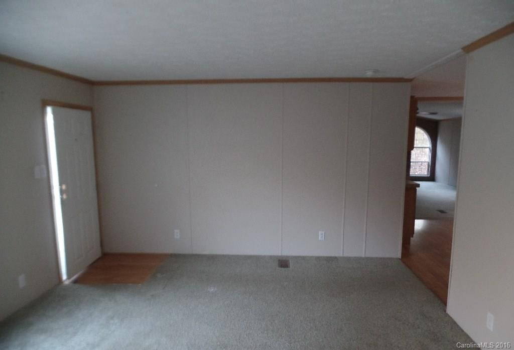118 Reeves Road - Photo 6