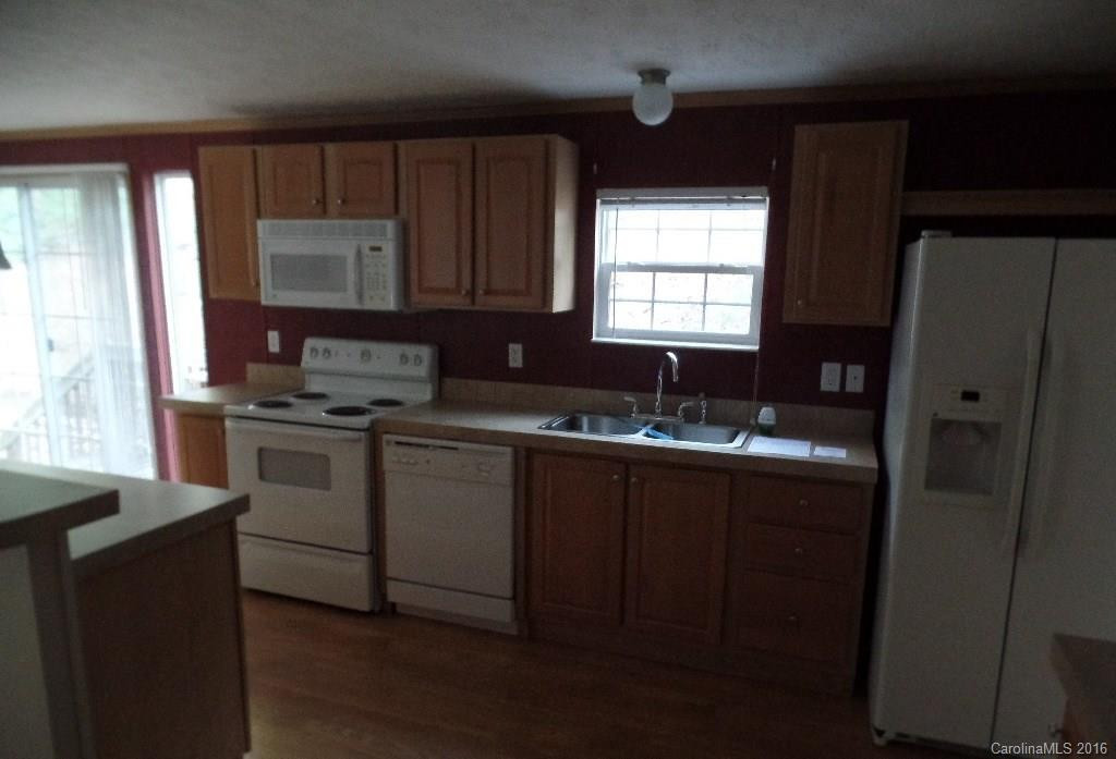 118 Reeves Road - Photo 7