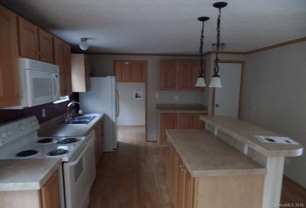 118 Reeves Road - Photo 8