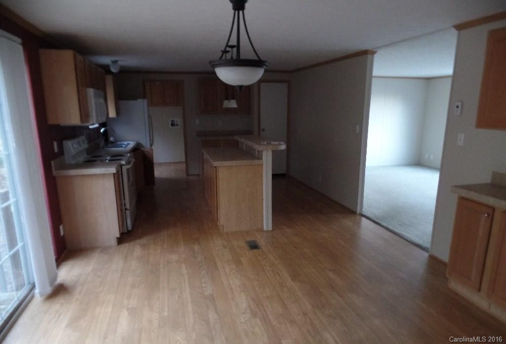118 Reeves Road - Photo 10
