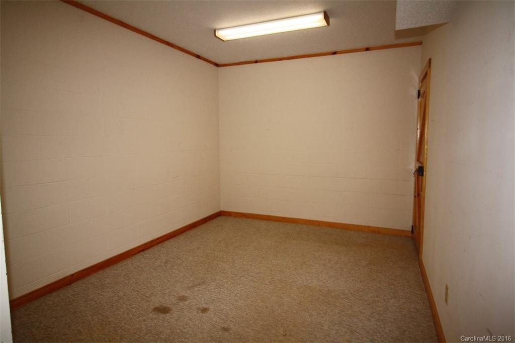 435 E Main Street - Photo 22