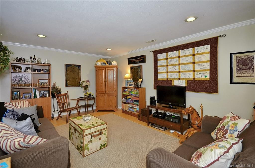 6 Hunters Ridge Drive #H-10 - Photo 18