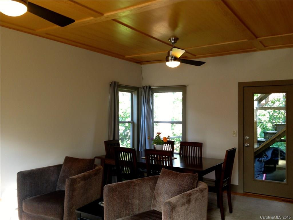 360 Riverview Drive - Photo 2