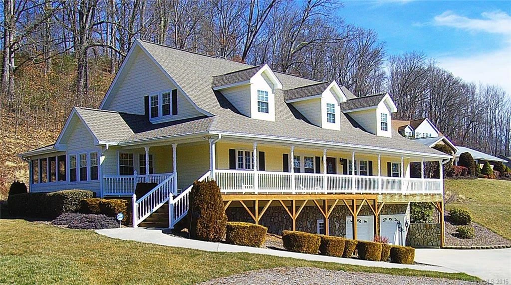 325 Knollwood Drive