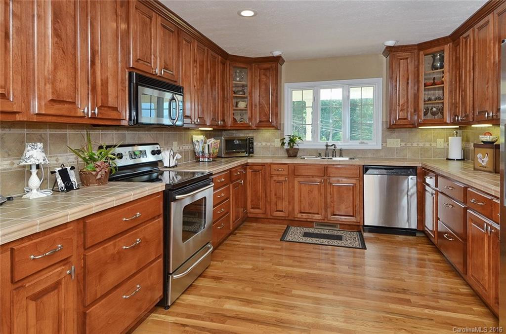 325 Knollwood Drive - Photo 8