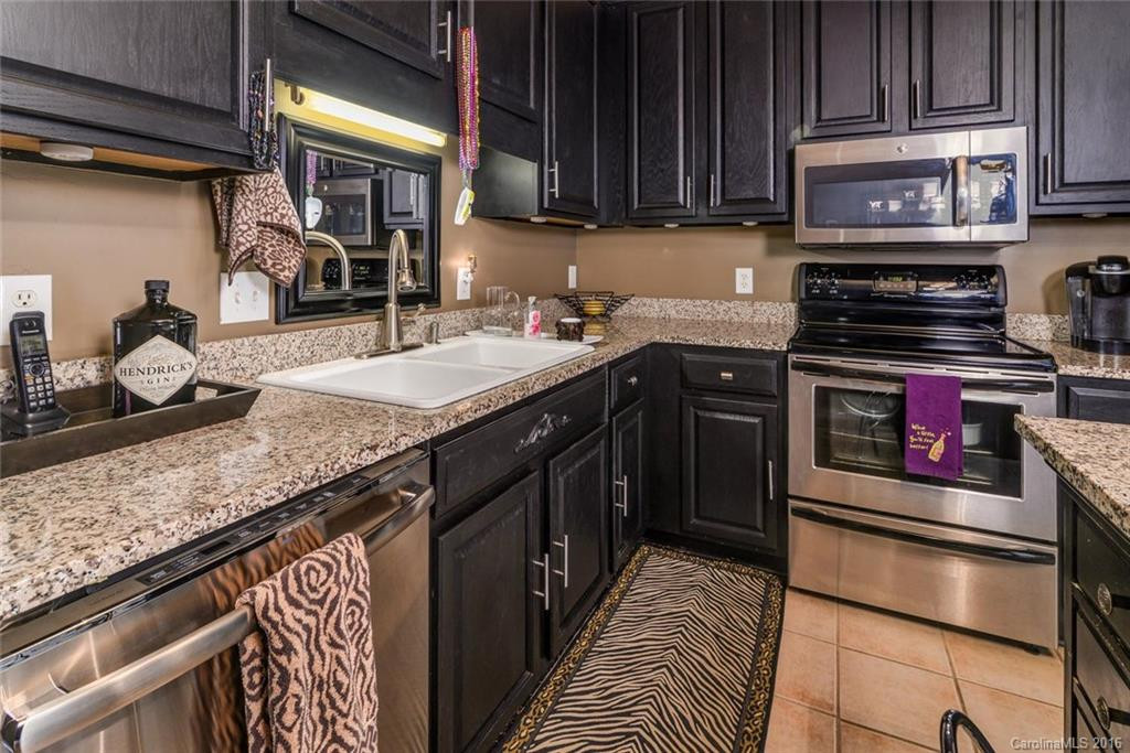43 Willow Brook Drive #5 - Photo 13