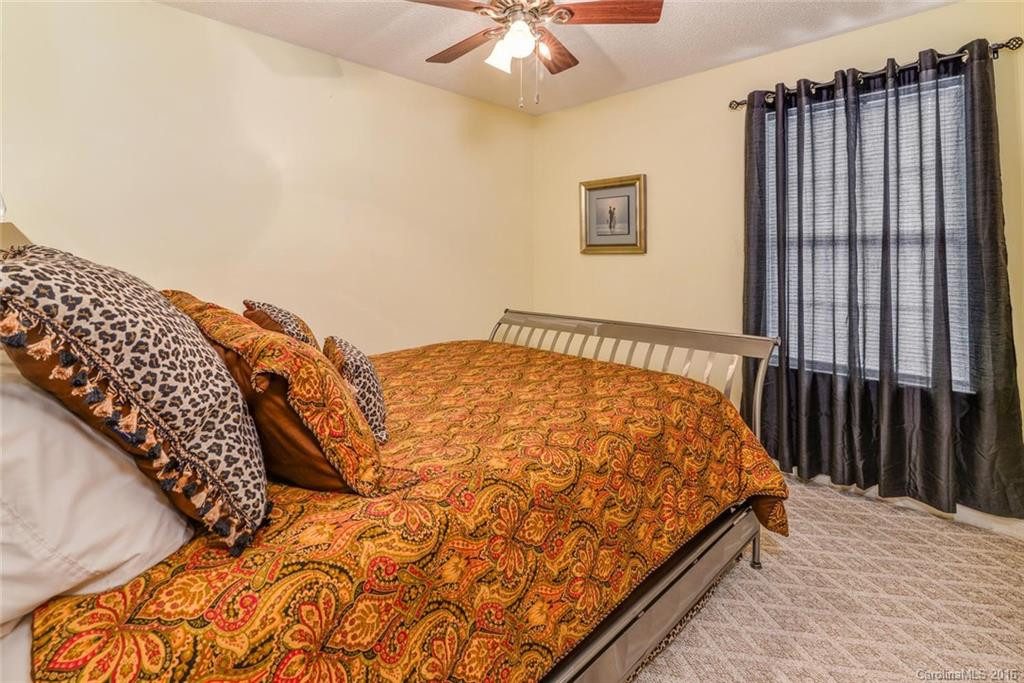 43 Willow Brook Drive #5 - Photo 18