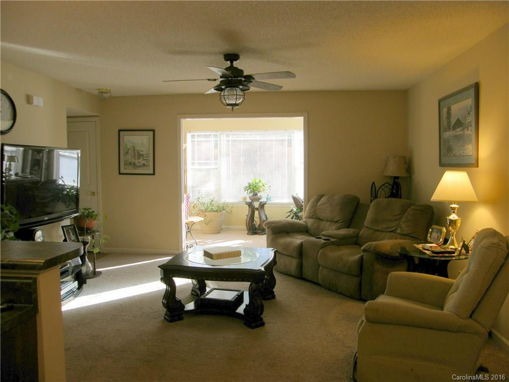 115 Morningside Lane #115 - Photo 3