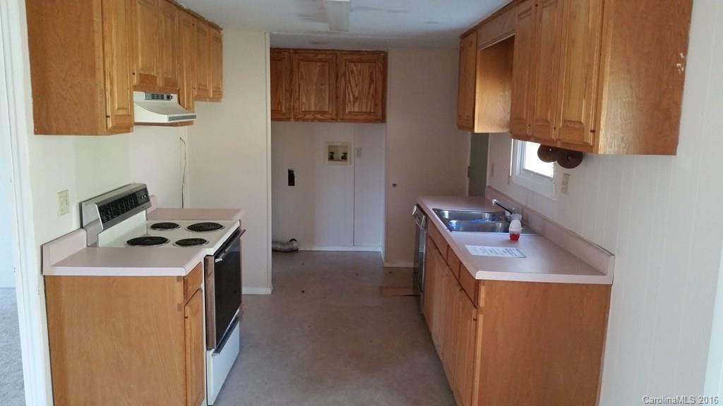 4487 Hendersonville Highway - Photo 8