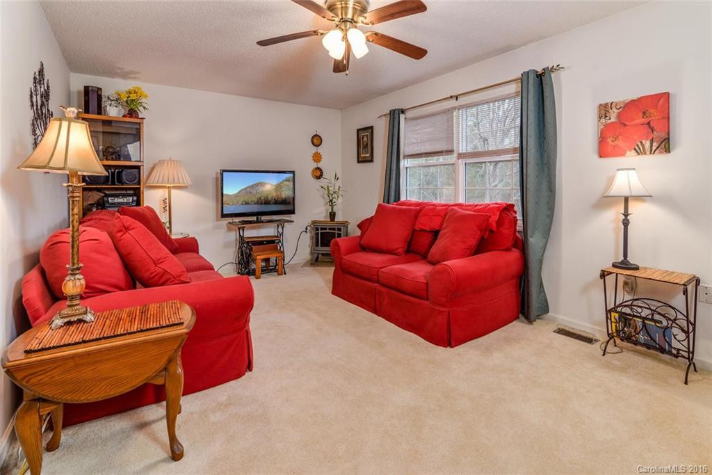 99 Holly Lane - Photo 6