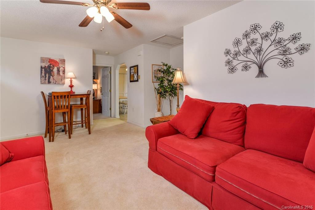 99 Holly Lane - Photo 8