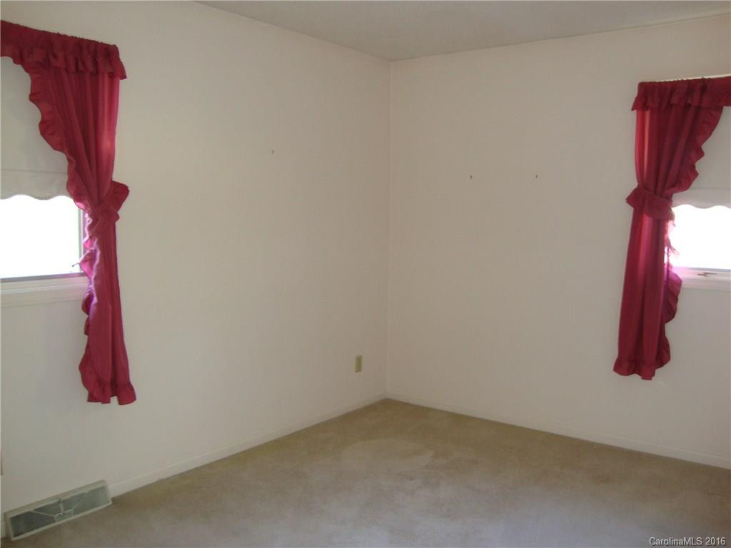 391 Wayside Lane - Photo 14