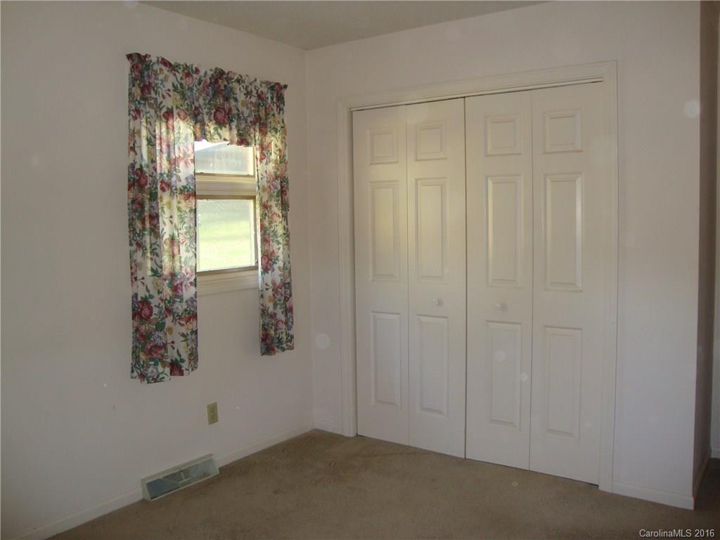 391 Wayside Lane - Photo 16