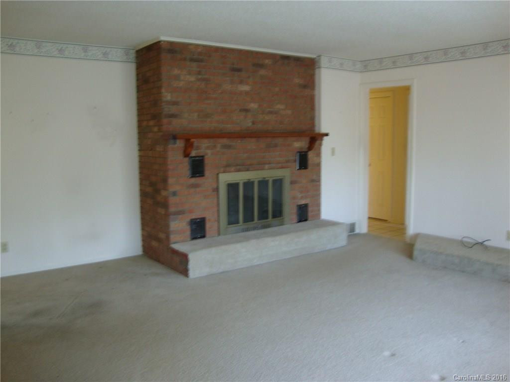 391 Wayside Lane - Photo 6