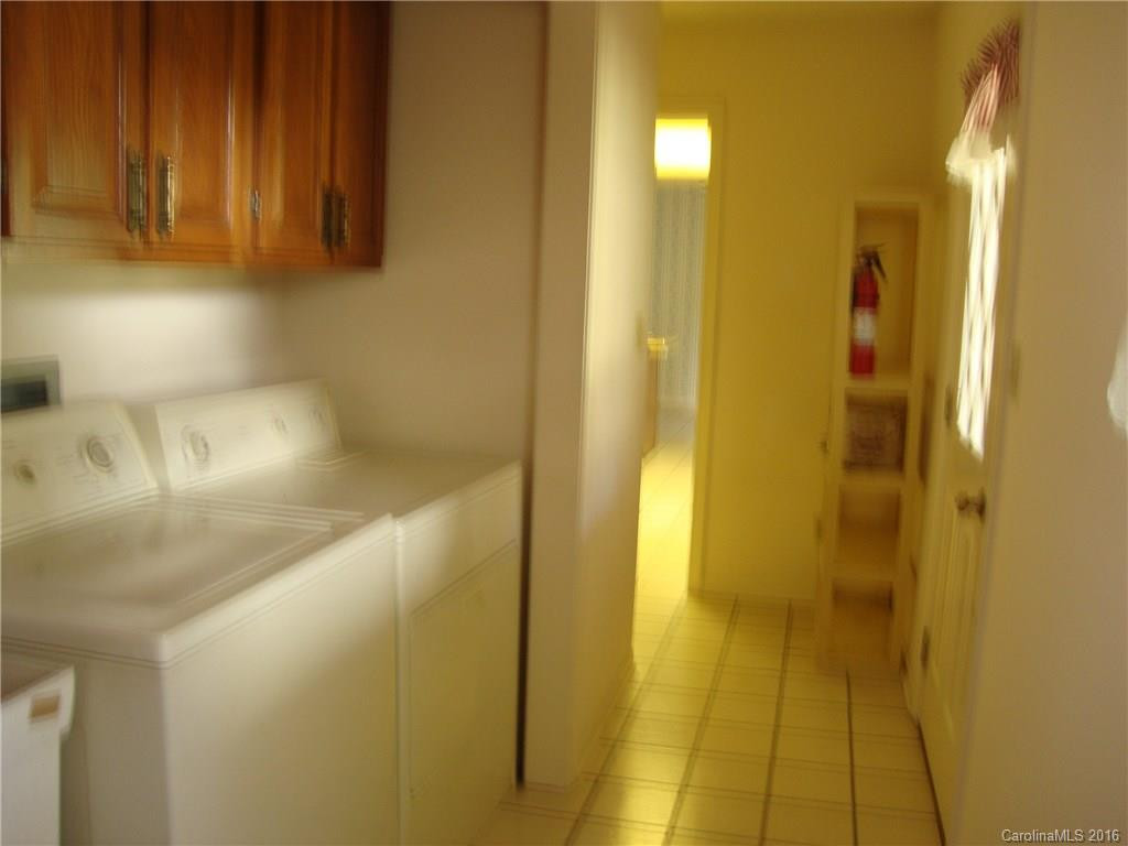 391 Wayside Lane - Photo 10