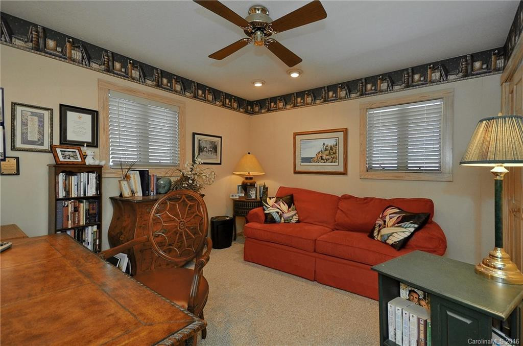 246 McDaris Loop - Photo 15