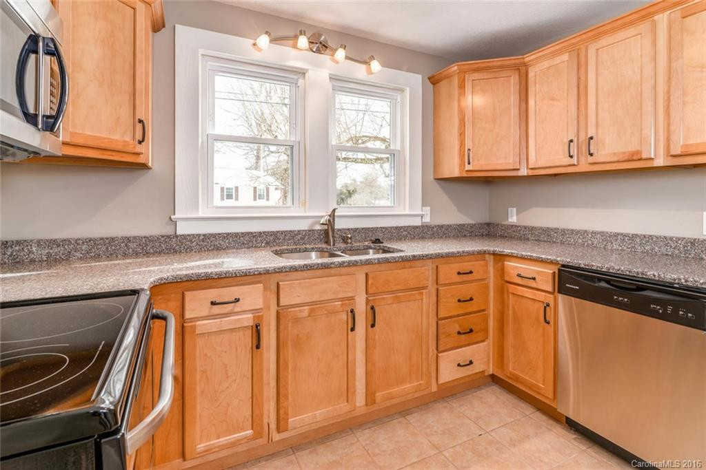 6 Fair Oaks Road - Photo 11