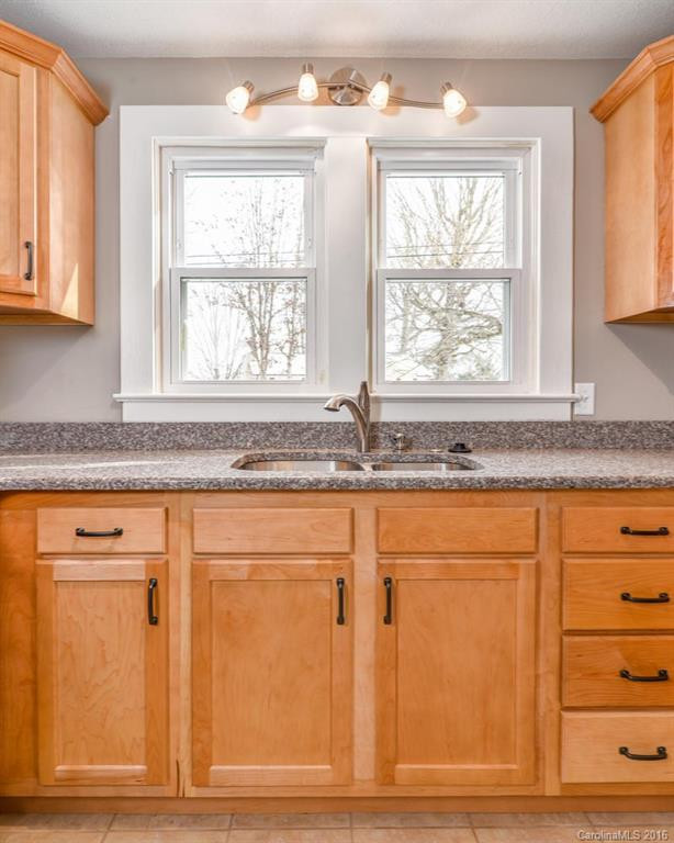 6 Fair Oaks Road - Photo 12