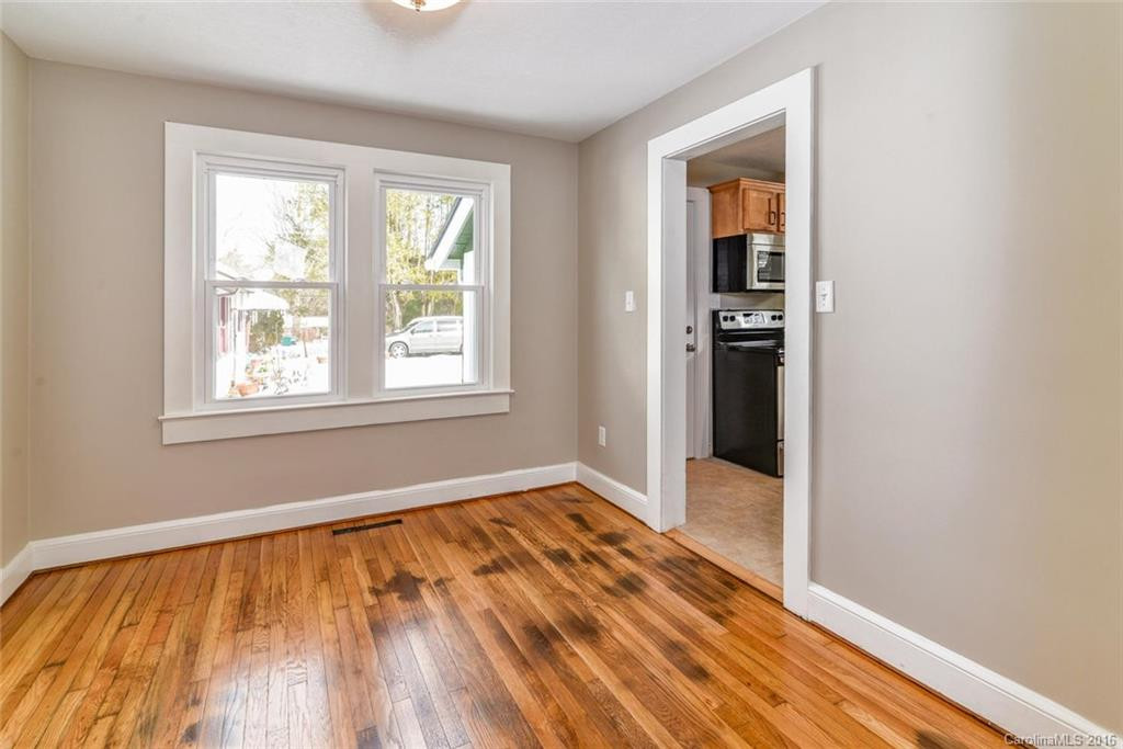 6 Fair Oaks Road - Photo 9