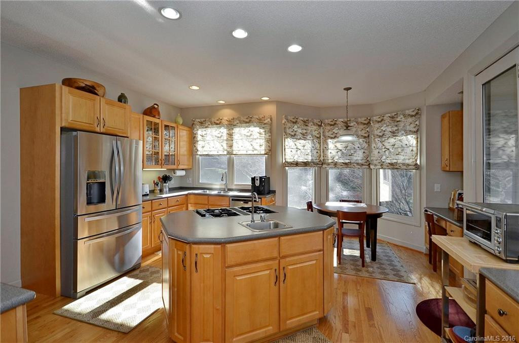 106 Bellshire Drive - Photo 10