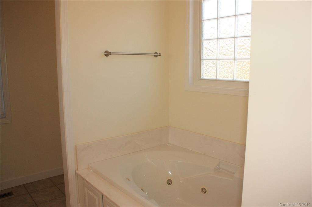438 Bob Hardin Road - Photo 10