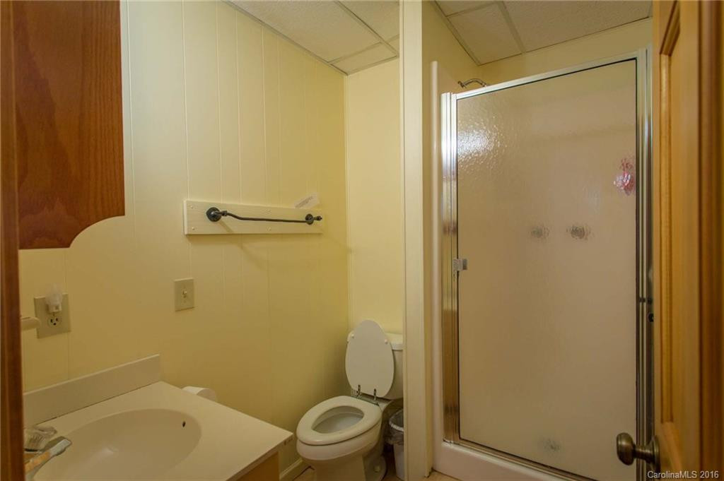 6505 Shore Drive - Photo 9