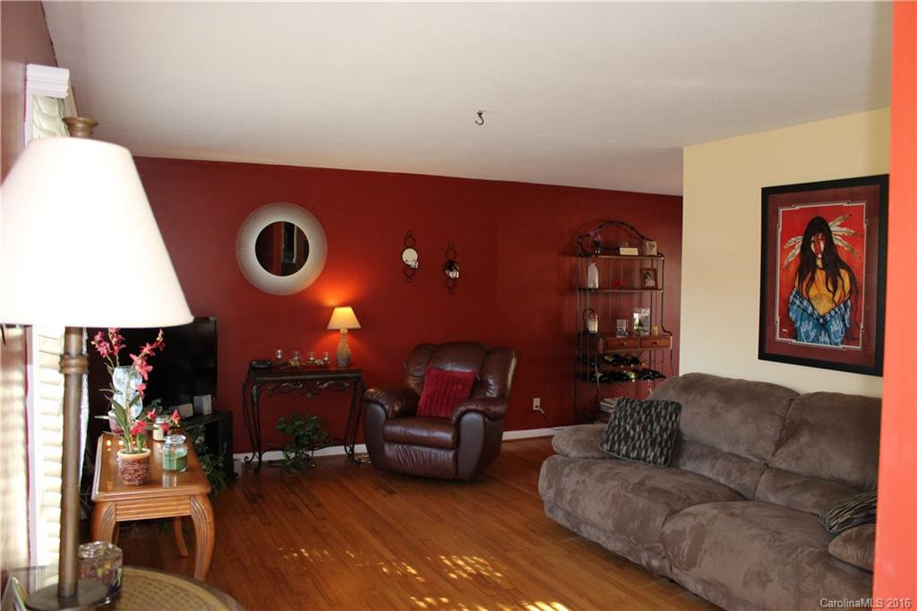 250 Saint Johns Street - Photo 4