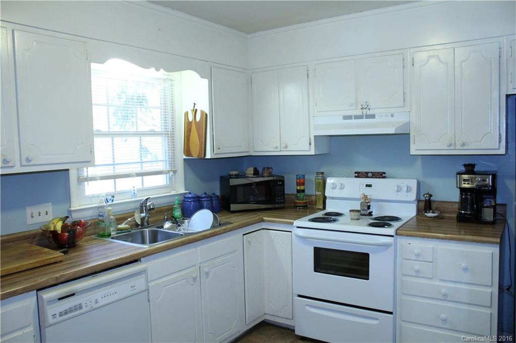 250 Saint Johns Street - Photo 8