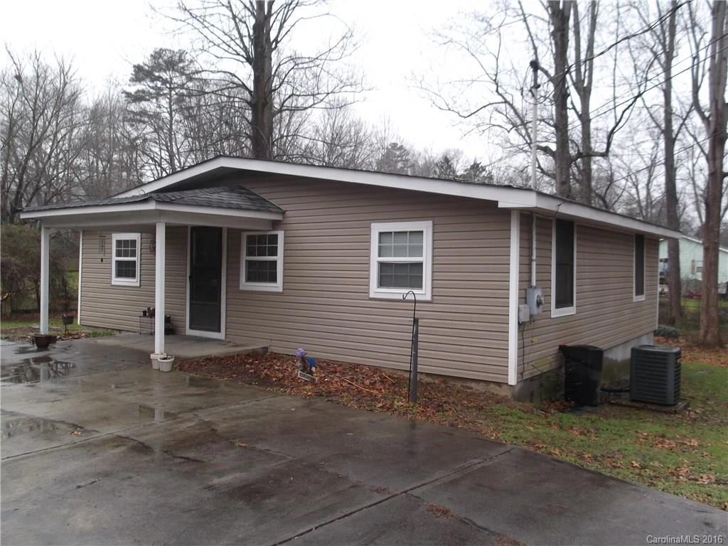 218 Gull Avenue