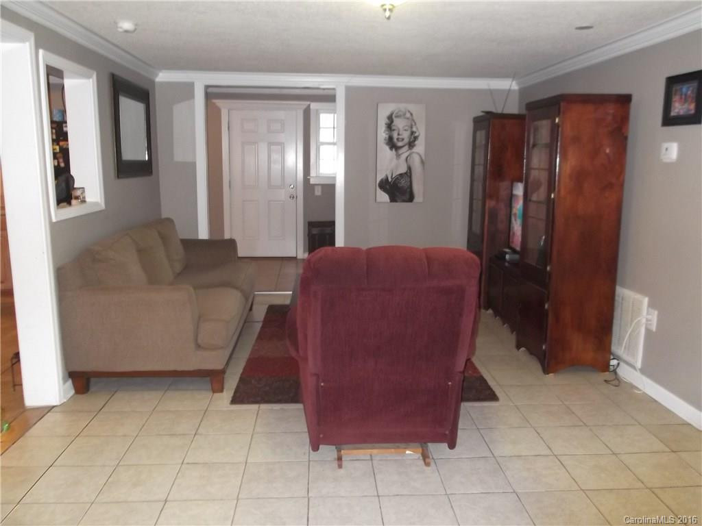 218 Gull Avenue - Photo 2
