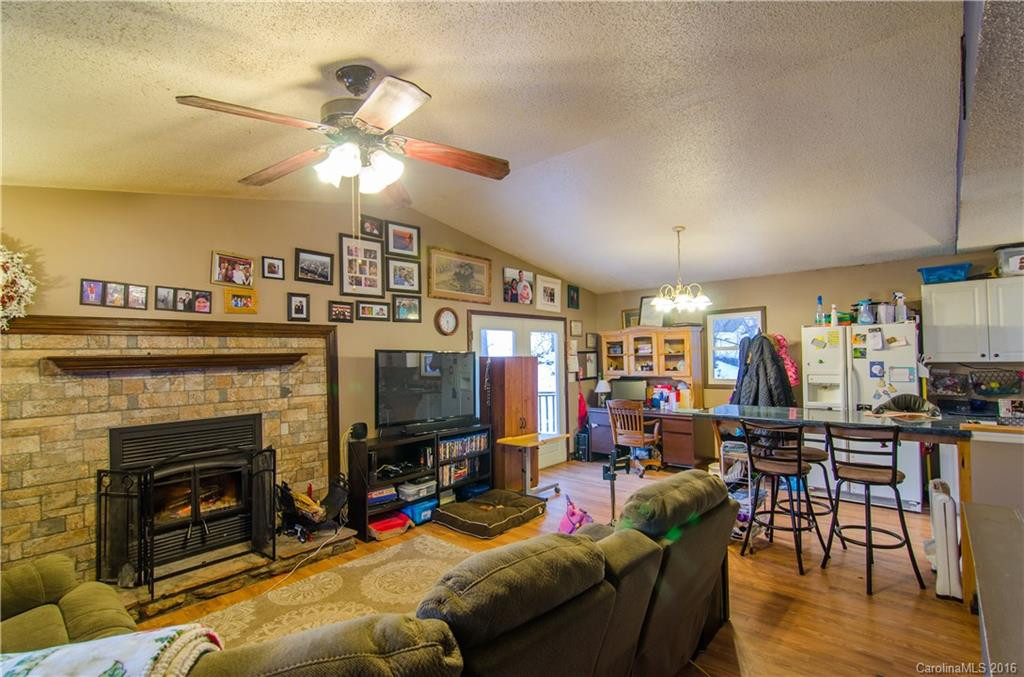 86 Locust Court - Photo 2