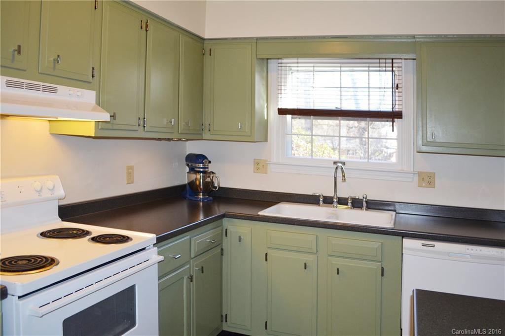 1409 Kensington Road #B-5 - Photo 11