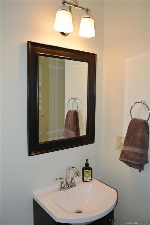 1409 Kensington Road #B-5 - Photo 13