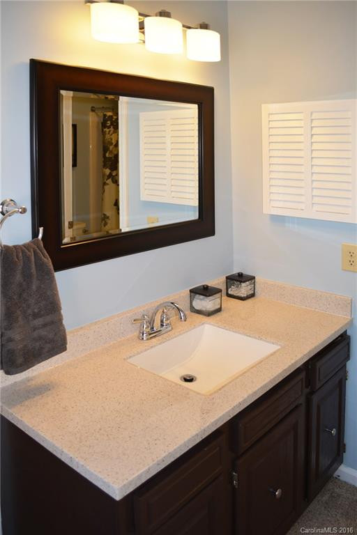 1409 Kensington Road #B-5 - Photo 17