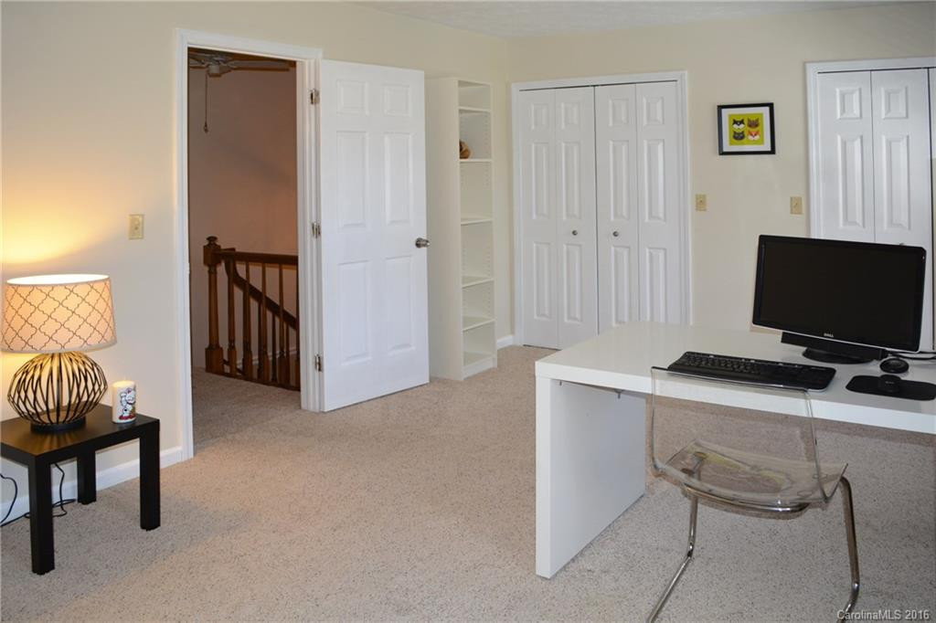 1409 Kensington Road #B-5 - Photo 21