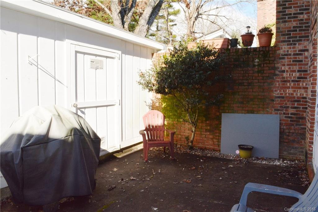 1409 Kensington Road #B-5 - Photo 24