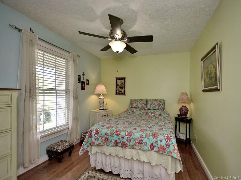 27 Azalea Drive - Photo 12