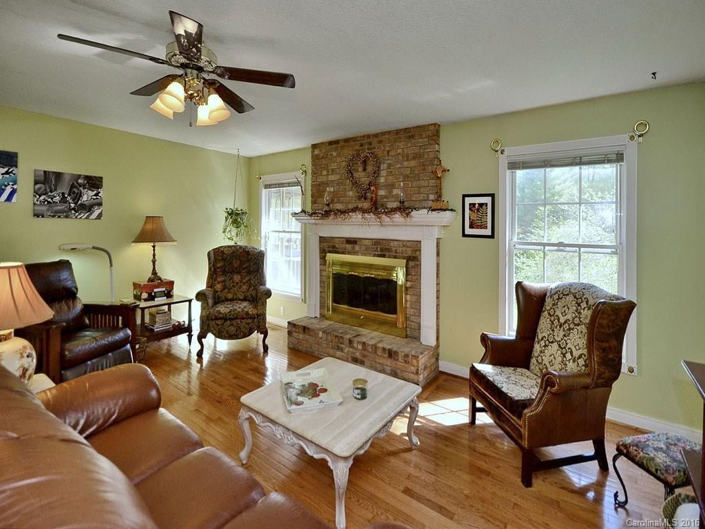 27 Azalea Drive - Photo 6