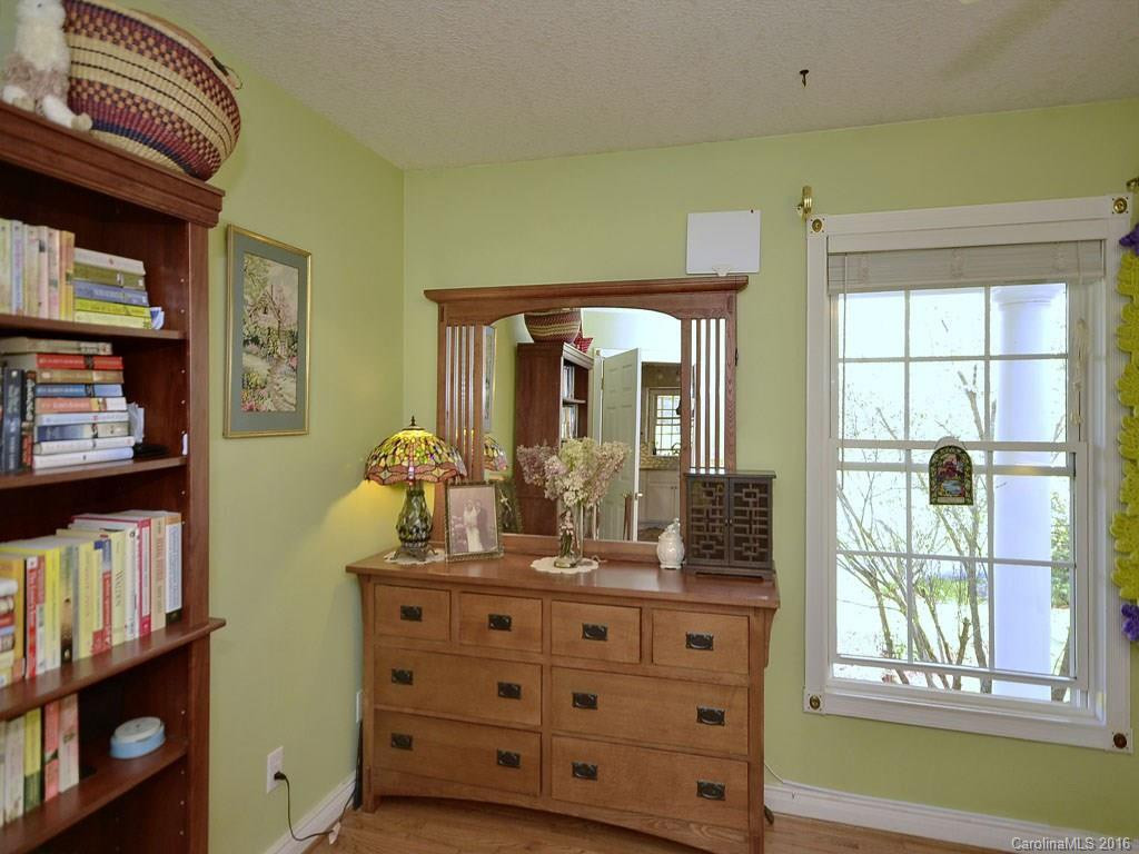 27 Azalea Drive - Photo 10