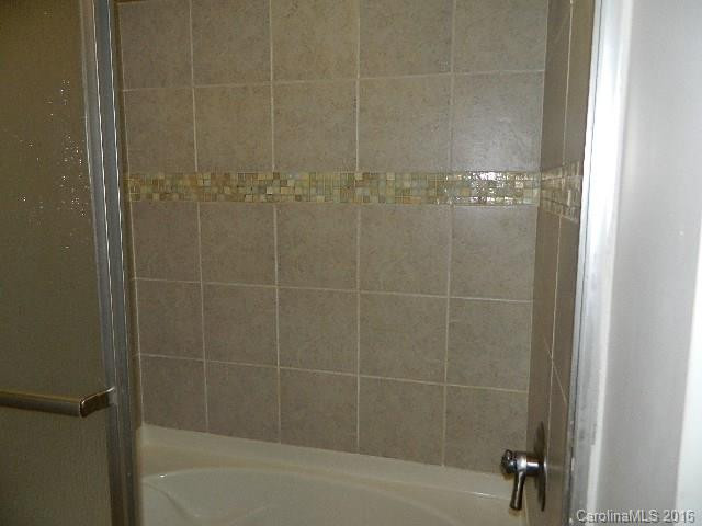 5 Emerald Court - Photo 14
